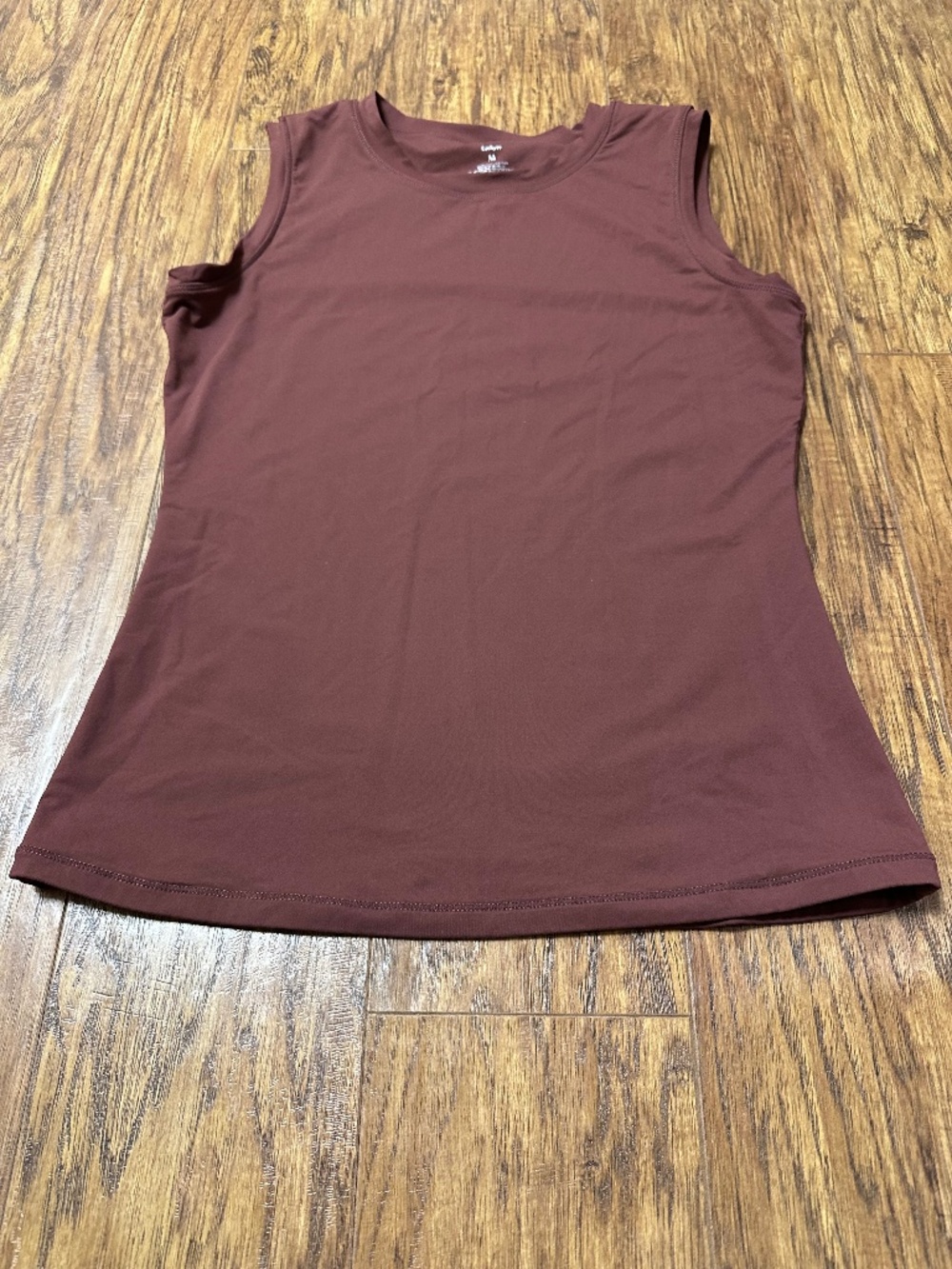 Eachyes Women's Fitted Tank Top Merlot Size Medium